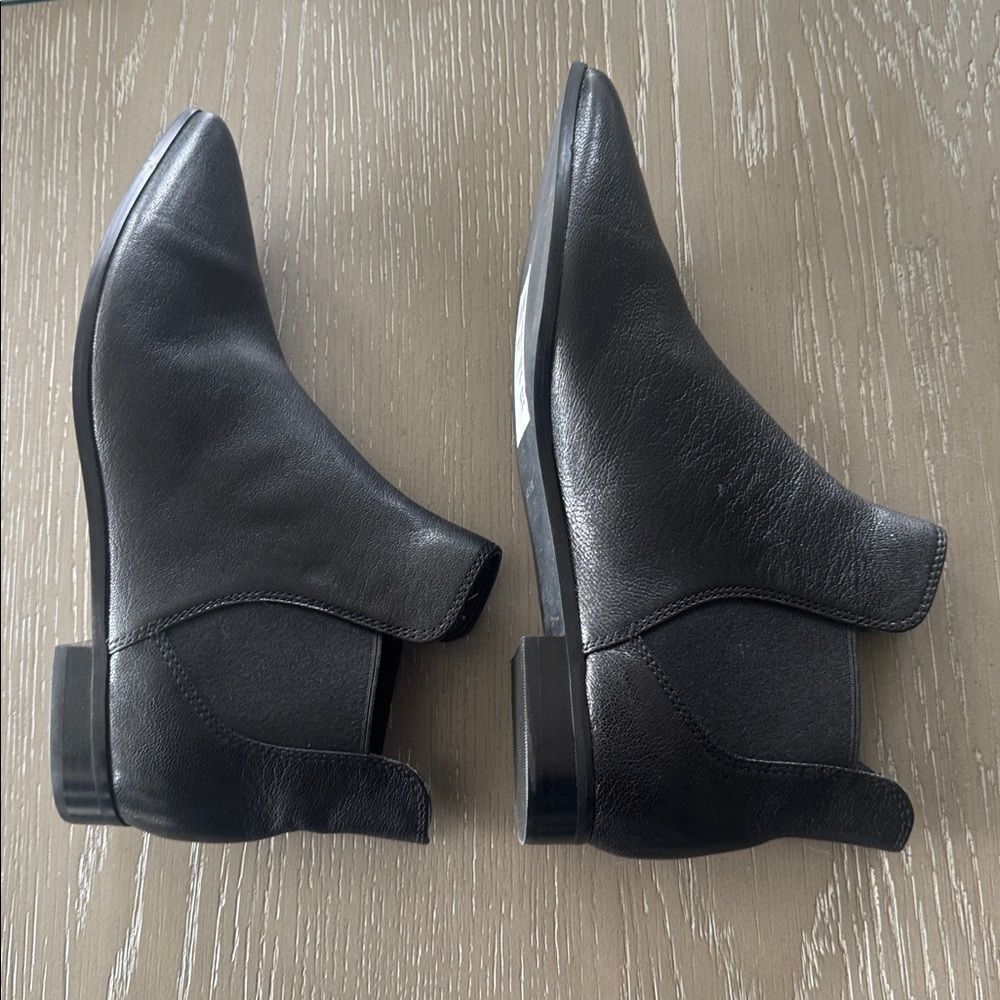 Cole Haan HARA Black Leather Ankle Booties Low Heel Slip-On Women’s Size 8.5B - Picture 4 of 12